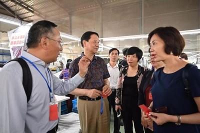 紡織業瀾湄合作啟程 徐迎新率工作組出訪柬埔寨、老撾，推動行業協同發展